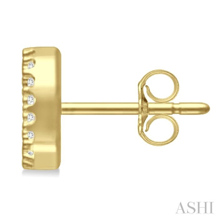 1/10 Ctw Initial 'D' Round Cut Diamond Earrings in 10K Yellow Gold