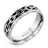 This patterned 14k white gold band makes the perfect statement.