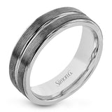 This two-tone 14k men's ring is an updated take on a classic style with yellow and gray gold creating a unique look.