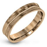This contemporary men's band has a slim width and a two-toned design with rose gold on one side and white gold on the other.
