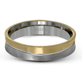 This contemporary men's band has a slim width and a two-toned design with rose gold on one side and white gold on the other.