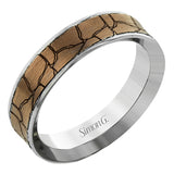 This modern men's wedding band bring together a classic style with an imminently innovative 14k rose gold crackled surface.
