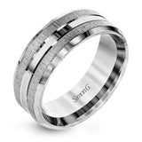 This modern take on a classic men's band features a clean, simple design with two finishes: brushed and high polish.