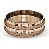 This modern take on a classic men's band features a clean, simple design with two finishes: brushed and high polish.