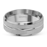 This classic men's band design features a brushed metal finish with a high polished stripe through the middle.