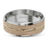 This classic men's band design features a brushed metal finish with a high polished stripe through the middle.