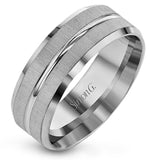 This classic men's band design features a brushed metal finish with a high polished stripe through the middle.