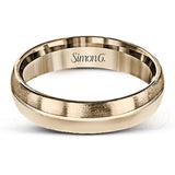 Reflecting a modern design, this two-tone men's wedding band features a sleek ribbon of white gold surrounded by two columns of brushed rose and white gold.