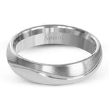 Effortlessly blending contemporary design with classic styling, this two-tone men's wedding band features winding columns of brushed white gold and polished yellow gold.