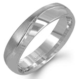 Effortlessly blending contemporary design with classic styling, this two-tone men's wedding band features winding columns of brushed white gold and polished yellow gold.