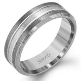 Reflecting a thoroughly modern brushed finish design, this men's gray gold band is inset with an impressive rose gold center panel.