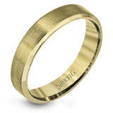 This simple but elegant men's wedding band in brushed platinum is highlighted by two smooth rims, resulting in a brilliant contemporary design.