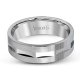 Presenting a minimalistic yet striking design, this elegant white gold men's wedding band features a sleek, polished appearance that will hold up to the test of time.