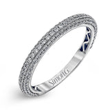 This classically styled white gold engagement ring is set with 1.30 ctw of shimmering white diamonds in a stunning design.