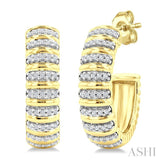 1/4 Ctw Ribbed Round Cut Diamond Pirouette Half Hoop Earring in 14K Yellow Gold