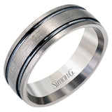 Featuring an eye-catching brushed finish, this contemporary gray gold men's band features twin rows of grooved accents, resulting in a memorable look.
