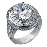 18K art deco diam engagement ring shines with 2.48 ctw of diamonds. 0.94 ct RD, 1.54 ctw square BG