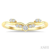 1/8 Ctw Curvy Chevron Leaf Motif Round Cut Diamond Fashion Band in 14K Yellow Gold