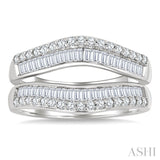 1 1/10 Ctw Baguette and Round Cut Diamond Insert Ring in 14K White Gold