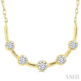 1/6 Ctw Round Cut Diamond Smile Bar Necklace in 10K Yellow Gold