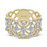 Diamonds and 18k gold entwine to form elaborate patterns in this wonderful Trellis collection ring.