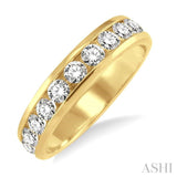 3/4 ctw Round Cut Diamond Wedding Band in 14K Yellow Gold