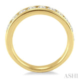 3/4 ctw Round Cut Diamond Wedding Band in 14K Yellow Gold