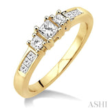 1/2 Ctw Nine Stone Princess Cut Diamond Engagement Ring in 14K Yellow Gold