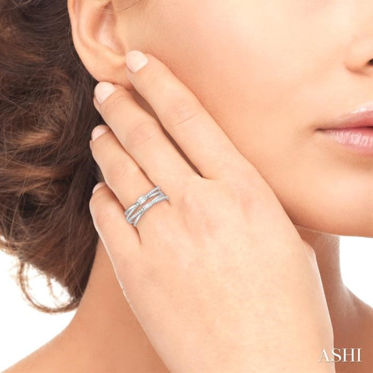 Baguette Diamond Criss-Cross Fashion Ring